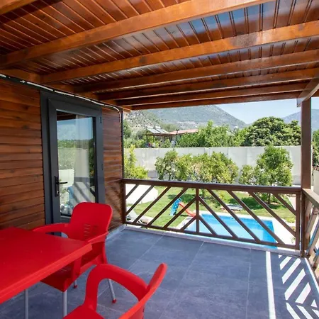 Villa With Pool Jacuzzi And Backyard In Inlice Fethiye