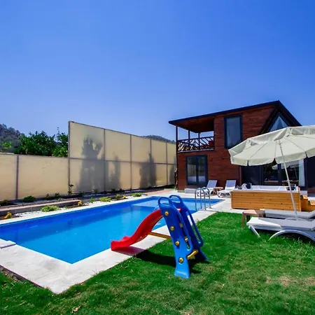 Villa With Pool Jacuzzi And Backyard In Inlice Fethiye